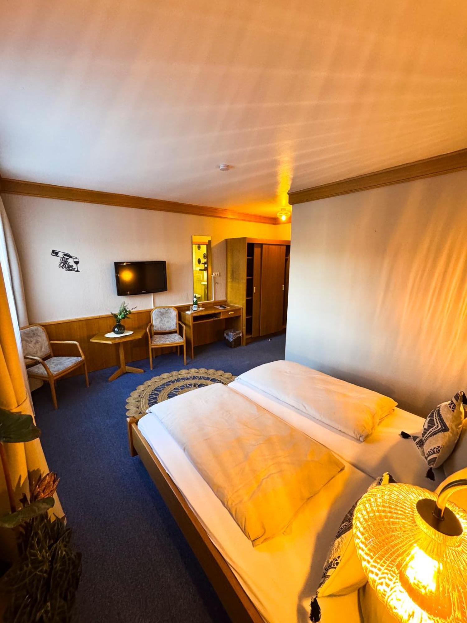 Gülser Weinstube Hotel Koblenz (Rhineland-Palatinate)