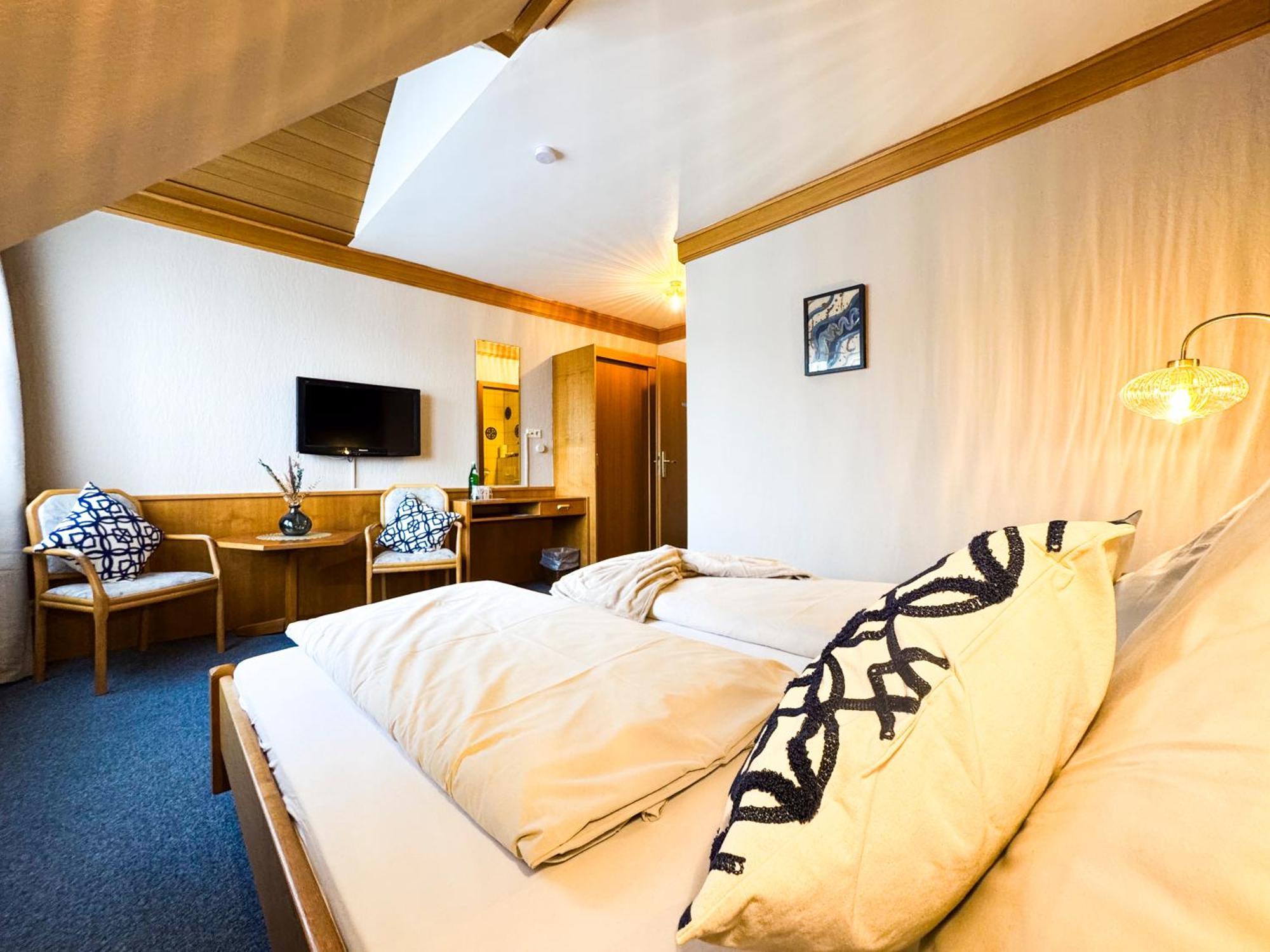 Hotel Gülser Weinstube 3*