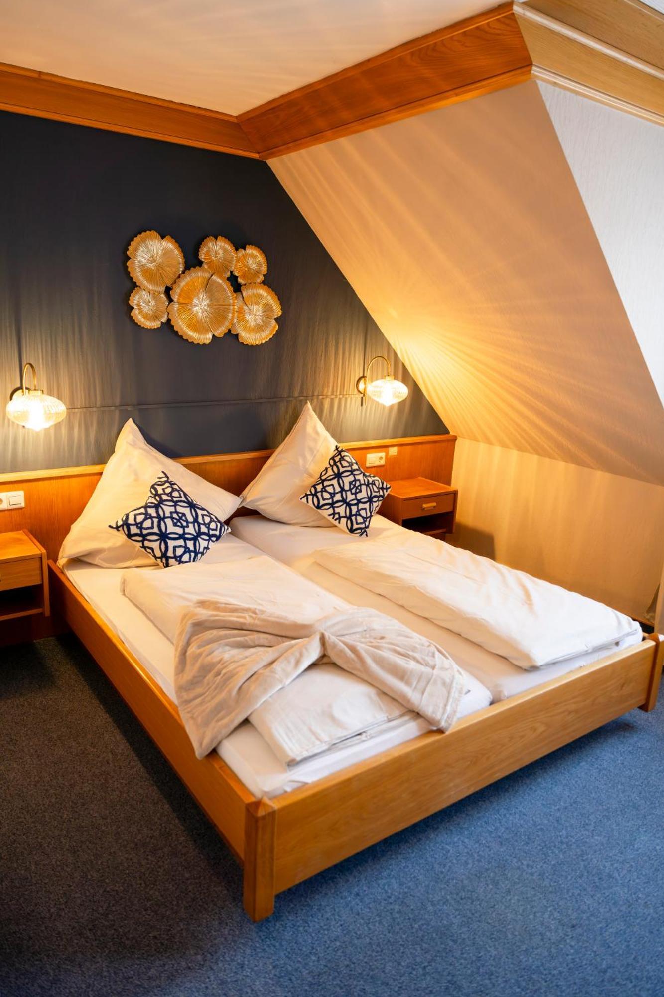 Gülser Weinstube 3* Koblenz (Rhineland-Palatinate)
